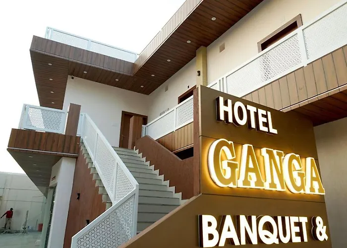 Hotel Ganga Banquet And Restaurant