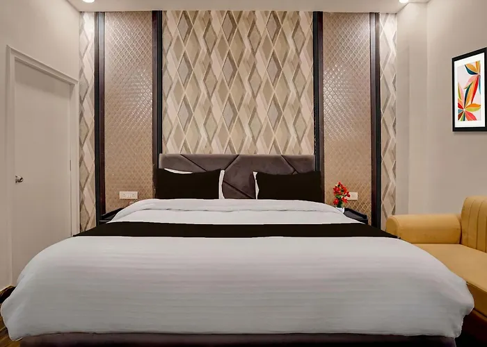 Palette Hotel And Resorts Patrakar Colony Formerly Shree Maruti Tower